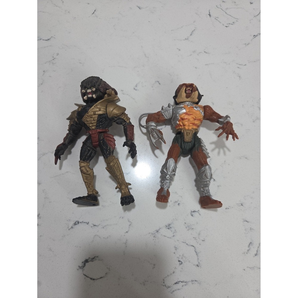 Vintage 1993 FOX Kenner Alien Vs. Predator Action Figure 6" Lot Of 2